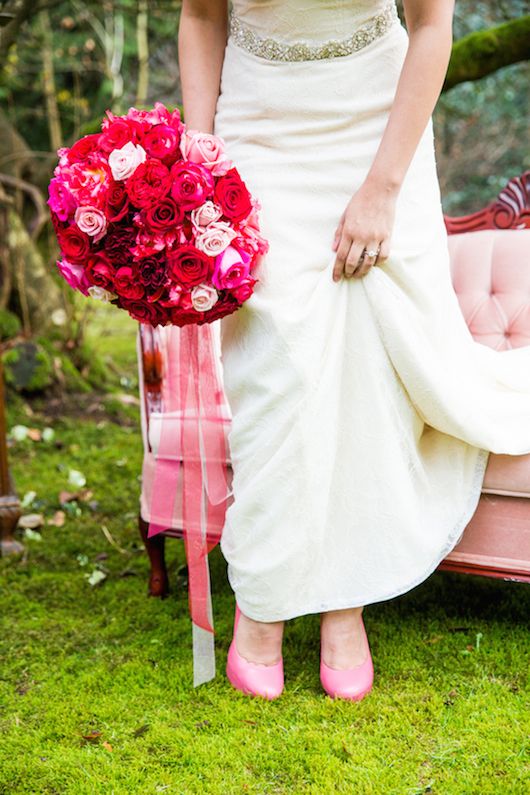 Ombré Valentine Inspiration with Fabulous Florals - www.theperfectpalette.com - Joanna Moss Photography, Umbrella Events, Vivio Flowers