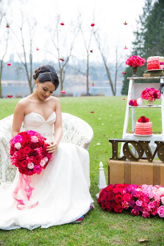 Ombré Valentine Inspiration with Fabulous Florals - www.theperfectpalette.com - Joanna Moss Photography, Umbrella Events, Vivio Flowers