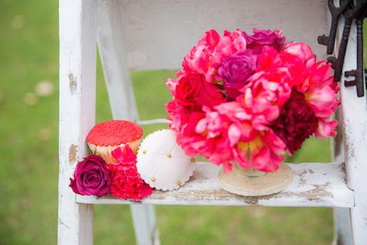 Ombré Valentine Inspiration with Fabulous Florals - www.theperfectpalette.com - Joanna Moss Photography, Umbrella Events, Vivio Flowers