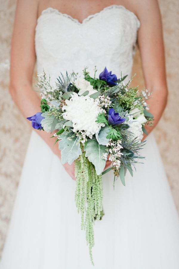 A Lavender Styled Shoot with Blooms + Macarons - www.theperfectpalette.com - Meredith McKee Photography, Bloom by Tara