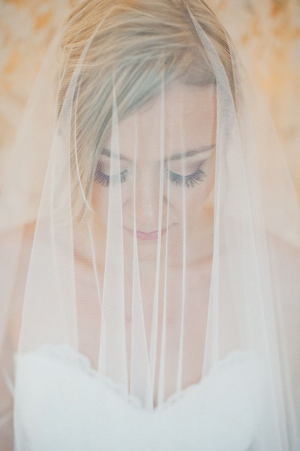 A Lavender Styled Shoot with Blooms + Macarons - www.theperfectpalette.com - Meredith McKee Photography, Bloom by Tara