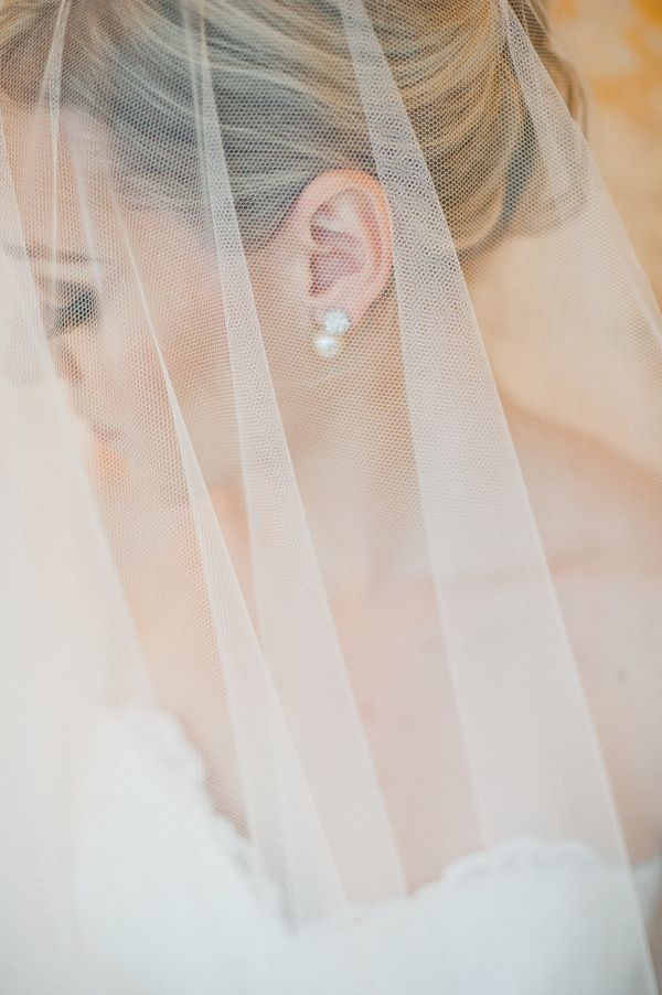 A Lavender Styled Shoot with Blooms + Macarons - www.theperfectpalette.com - Meredith McKee Photography, Bloom by Tara