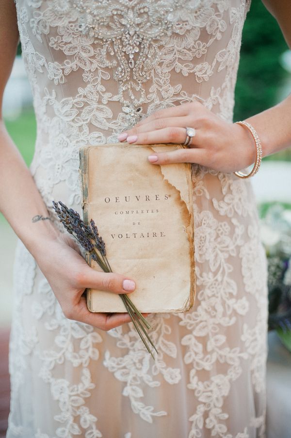 A Lavender Styled Shoot with Blooms + Macarons - www.theperfectpalette.com - Meredith McKee Photography, Bloom by Tara