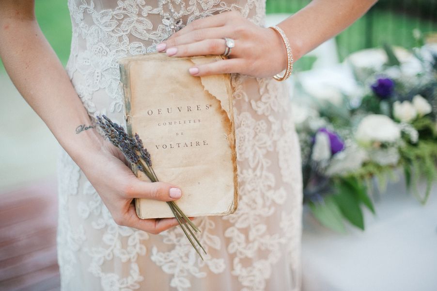 A Lavender Styled Shoot with Blooms + Macarons - www.theperfectpalette.com - Meredith McKee Photography, Bloom by Tara