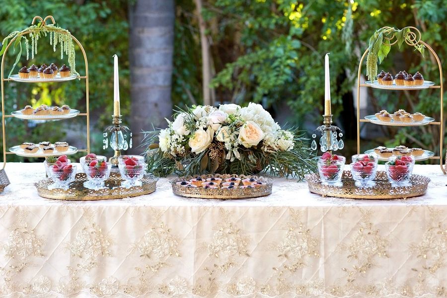 French Inspired Wedding Inspiration - www.theperfectpalette.com - Pauline Conway Photography, Cheri's Vintage Table, Boho Chic Florals