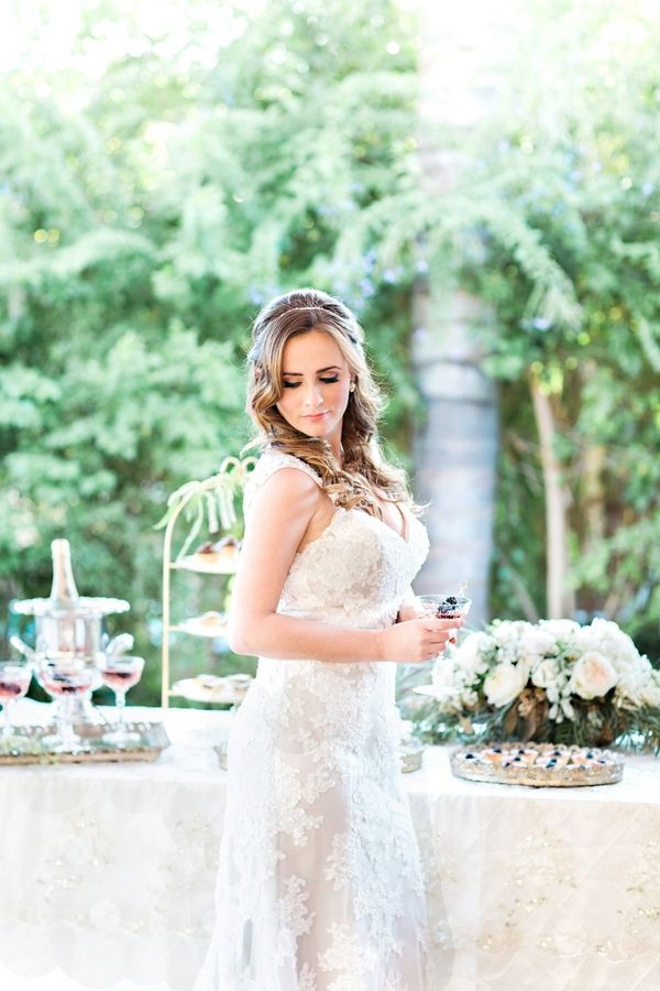 French Inspired Wedding Inspiration - www.theperfectpalette.com - Pauline Conway Photography, Cheri's Vintage Table, Boho Chic Florals