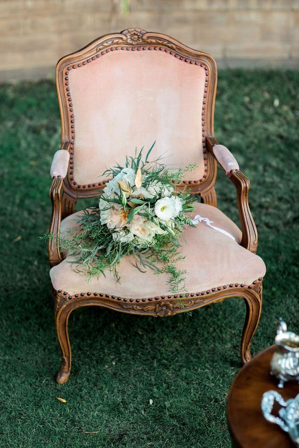 French Inspired Wedding Inspiration - www.theperfectpalette.com - Pauline Conway Photography, Cheri's Vintage Table, Boho Chic Florals