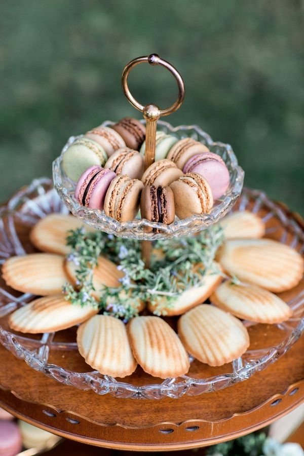 French Inspired Wedding Inspiration - www.theperfectpalette.com - Pauline Conway Photography, Cheri's Vintage Table, Boho Chic Florals