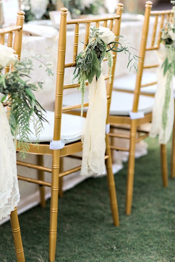 French Inspired Wedding Inspiration - www.theperfectpalette.com - Pauline Conway Photography, Cheri's Vintage Table, Boho Chic Florals