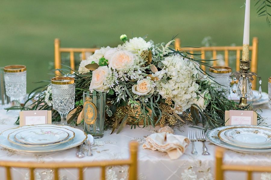 French Inspired Wedding Inspiration - www.theperfectpalette.com - Pauline Conway Photography, Cheri's Vintage Table, Boho Chic Florals