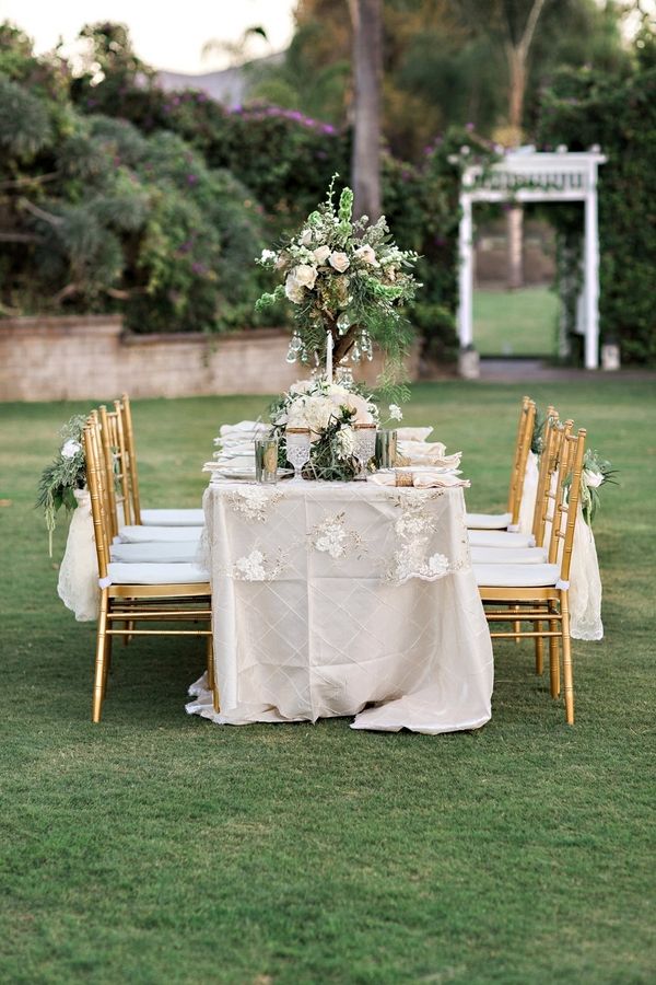 French Inspired Wedding Inspiration - www.theperfectpalette.com - Pauline Conway Photography, Cheri's Vintage Table, Boho Chic Florals