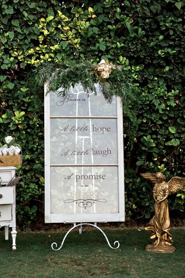 French Inspired Wedding Inspiration - www.theperfectpalette.com - Pauline Conway Photography, Cheri's Vintage Table, Boho Chic Florals