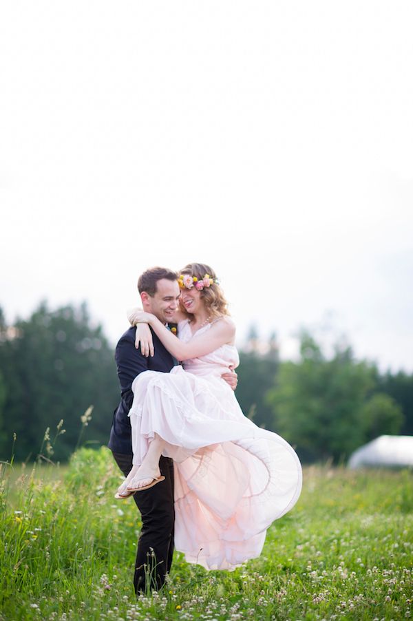 Colorful Farm Wedding Inspiration - www.theperfectpalette.com - Costamagna Design, Ayres Photography