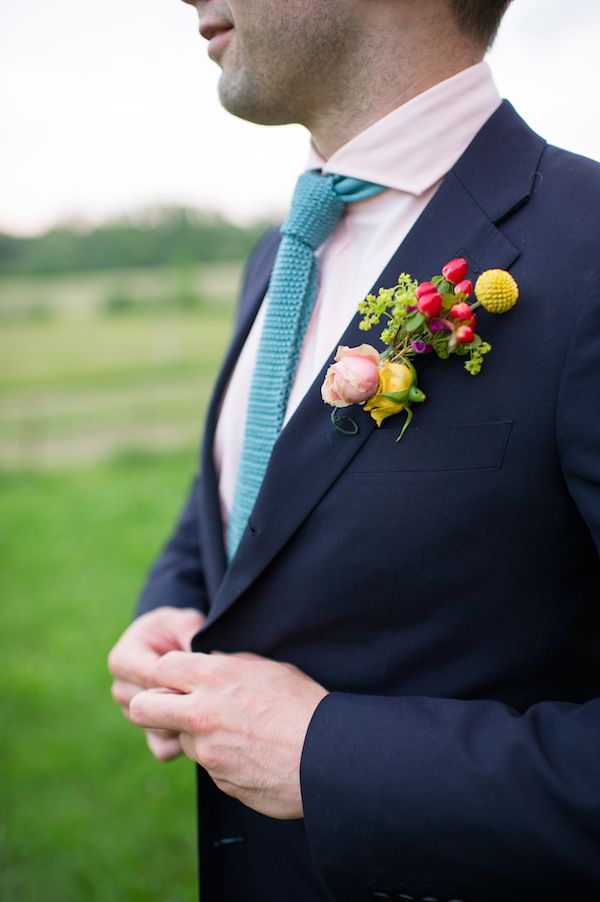 Colorful Farm Wedding Inspiration - www.theperfectpalette.com - Costamagna Design, Ayres Photography