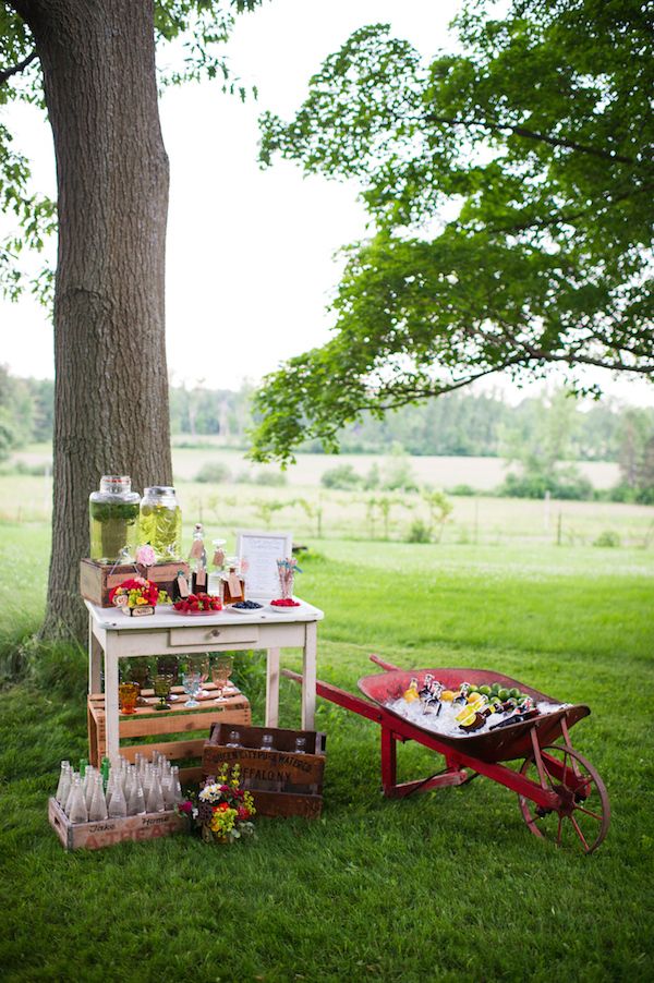 Colorful Farm Wedding Inspiration - www.theperfectpalette.com - Costamagna Design, Ayres Photography