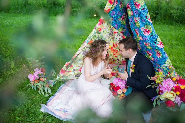 Colorful Farm Wedding Inspiration - www.theperfectpalette.com - Costamagna Design, Ayres Photography