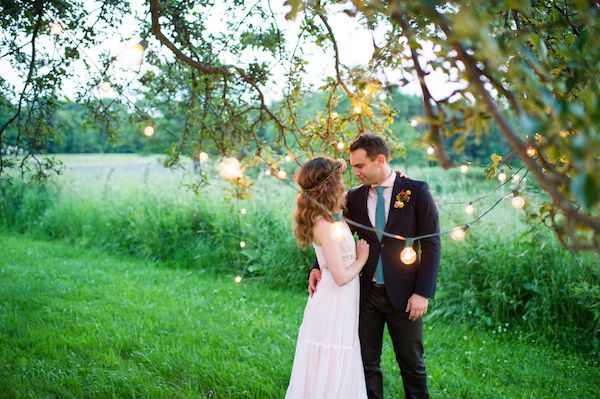 Colorful Farm Wedding Inspiration - www.theperfectpalette.com - Costamagna Design, Ayres Photography