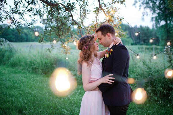 Colorful Farm Wedding Inspiration - www.theperfectpalette.com - Costamagna Design, Ayres Photography