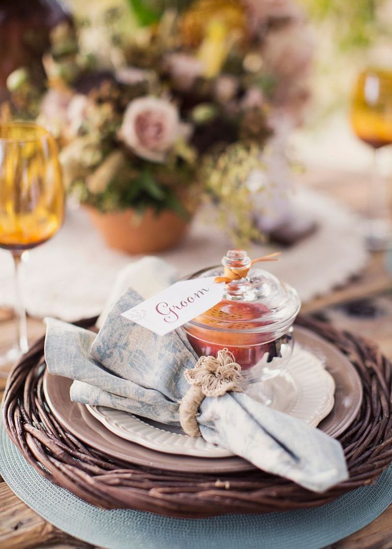 Bohemian Autumn Styled Shoot - www.theperfectpalette.com - Michelle Leo Events, Alixann Loosle Photography