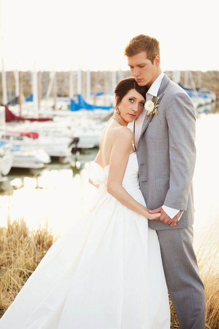 Styled Shoot: Nautical Wedding Ideas by Design Loves Detail - www.theperfectpalette.com - Azure B Photography & Cherie Hogan Photography