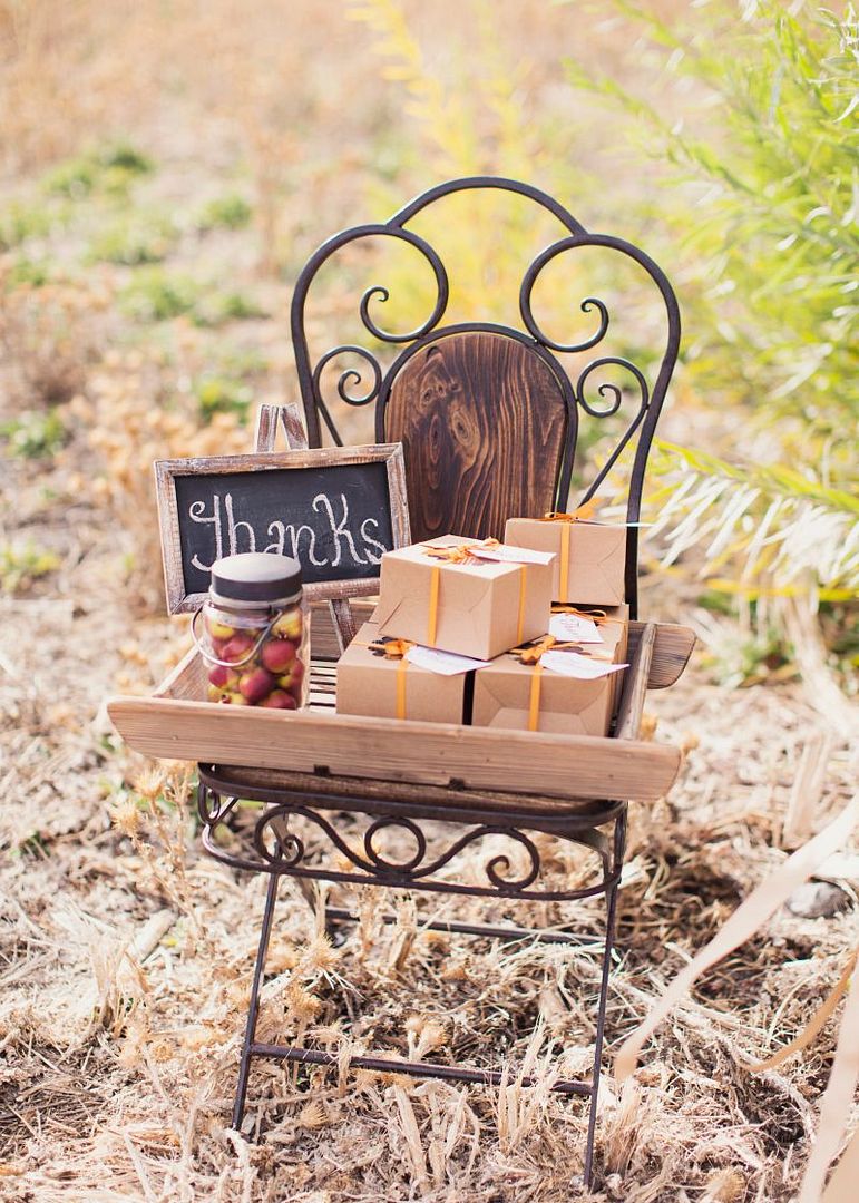 vBohemian Autumn Styled Shoot - www.theperfectpalette.com - Michelle Leo Events, Alixann Loosle Photography