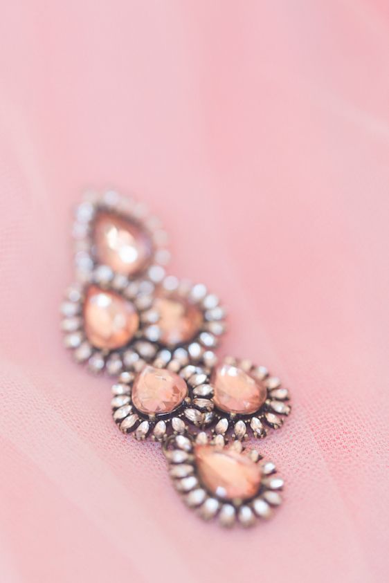 A Classic Wedding with A Coral and Pink Palette
