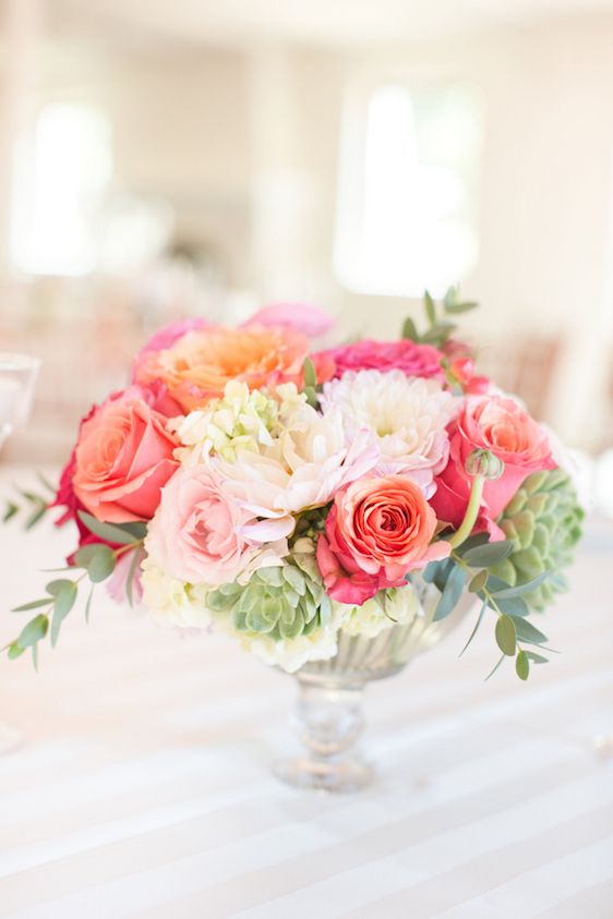  A Classic Wedding with A Coral and Pink Palette