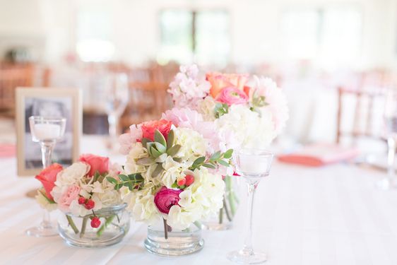  A Classic Wedding with A Coral and Pink Palette