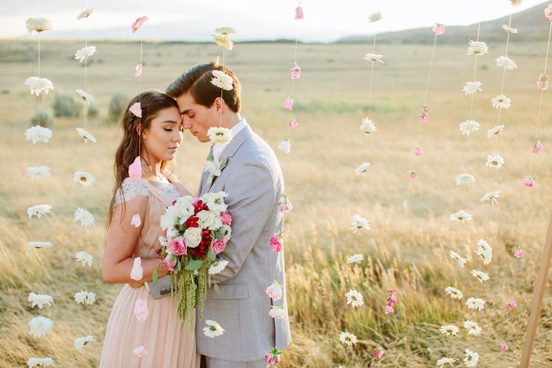 Styled Shoot: Sweet and Dreamy in Pink and Gold - www.theperfectpalette.com - Stephanie Sunderland Photography