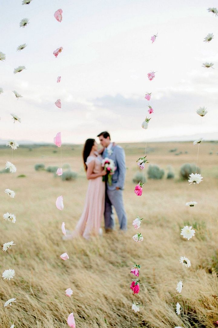 Styled Shoot: Sweet and Dreamy in Pink and Gold - www.theperfectpalette.com - Stephanie Sunderland Photography