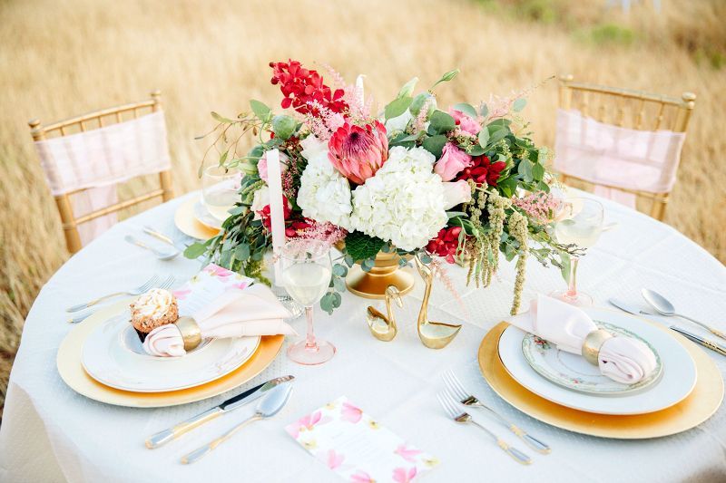 Styled Shoot: Sweet and Dreamy in Pink and Gold - www.theperfectpalette.com - Stephanie Sunderland Photography