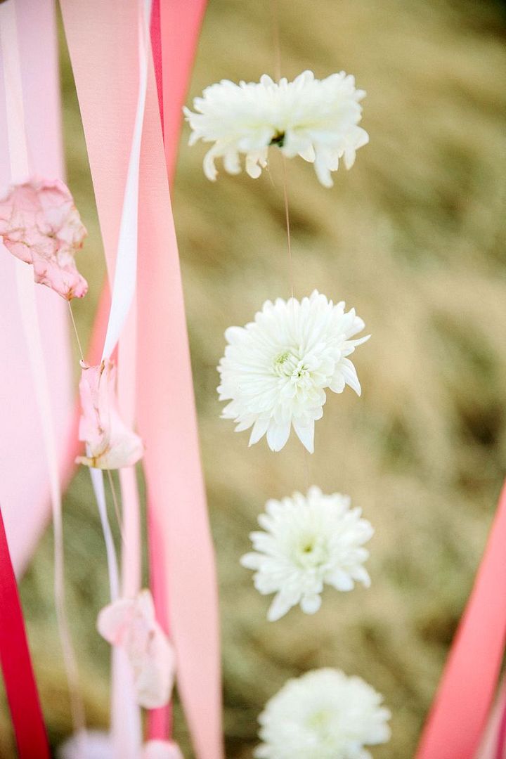 Styled Shoot: Sweet and Dreamy in Pink and Gold - www.theperfectpalette.com - Stephanie Sunderland Photography