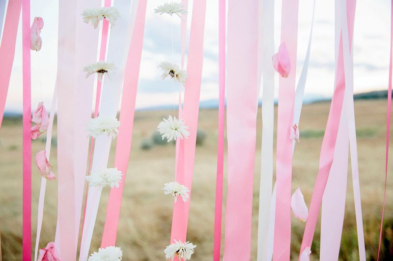 Styled Shoot: Sweet and Dreamy in Pink and Gold - www.theperfectpalette.com - Stephanie Sunderland Photography