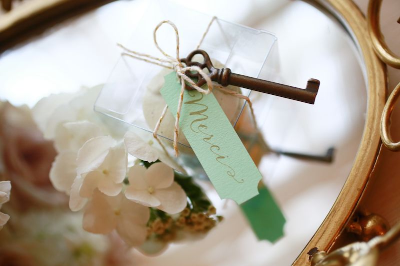 Mint and Gold Wedding Inspiration at the Biltmore Ballrooms - www.theperfectpalette.com - Lemiga Events, Melissa Prosser Photography