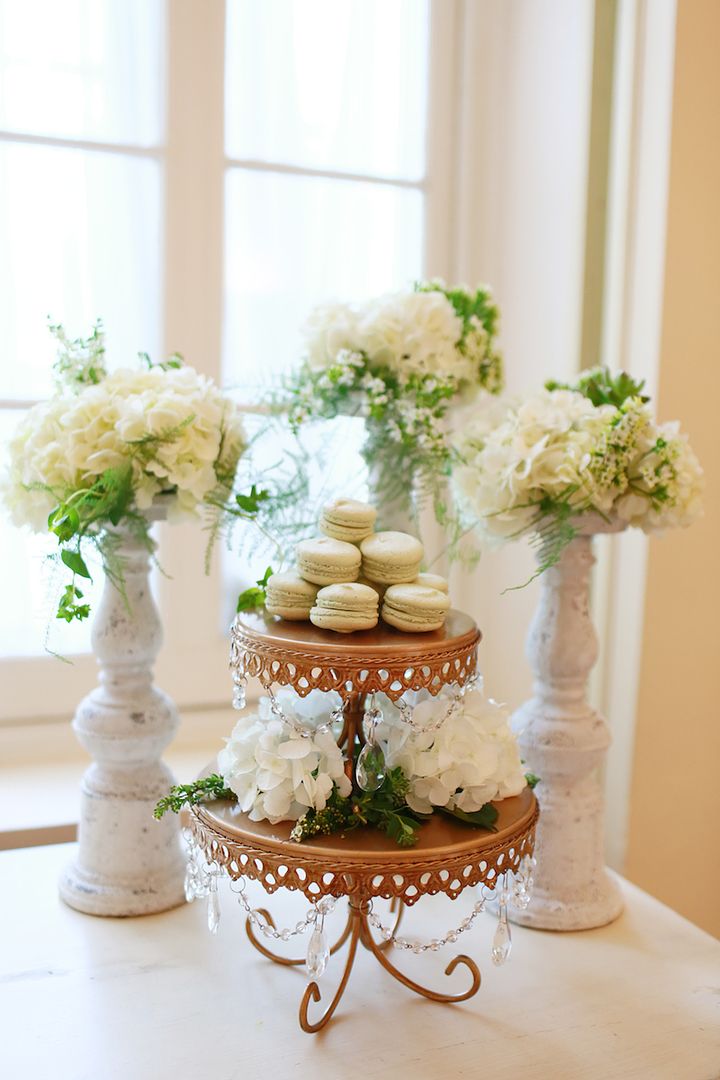 Mint and Gold Wedding Inspiration at the Biltmore Ballrooms - www.theperfectpalette.com - Lemiga Events, Melissa Prosser Photography
