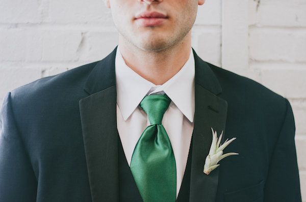 A Geometric & Modern Shoot: Styled at Ambient Plus Studios - www.theperfectpalette.com - Green and white color palette