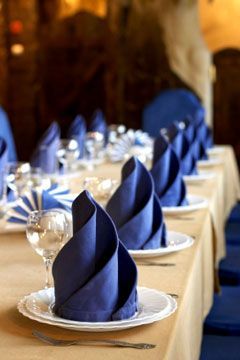 Blue Beauties: Wedding Ideas by Color - www.theperfectpalette.com - The Perfect Palette