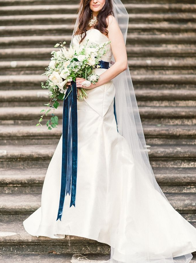 Blue Beauties: Wedding Ideas by Color - www.theperfectpalette.com - The Perfect Palette