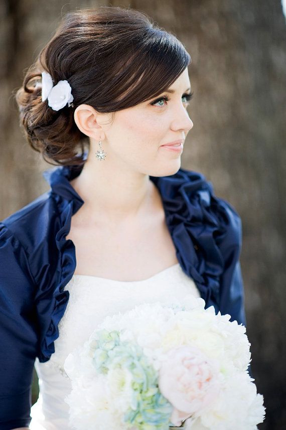 Blue Beauties: Wedding Ideas by Color - www.theperfectpalette.com - The Perfect Palette