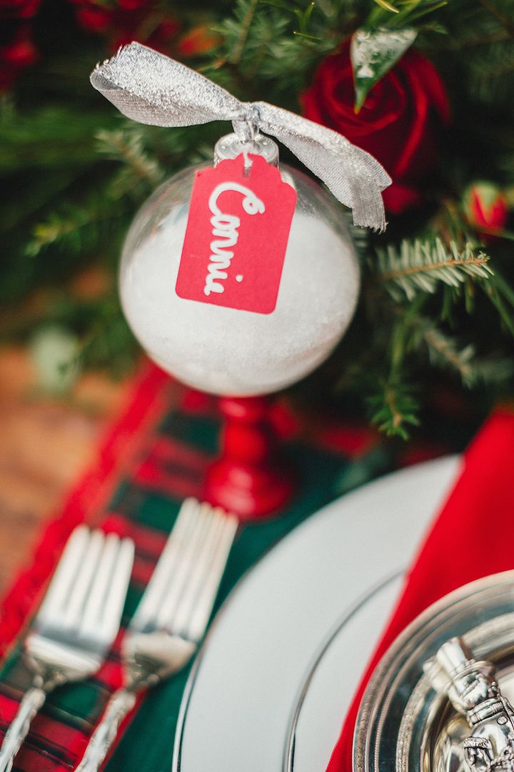 Holiday Inspired Tablescape Ideas - www.theperfectpalette.com - Styled by The Bride Link + Custom Love Gifts, Photography by JoPhoto, Florals by L.B. Floral.