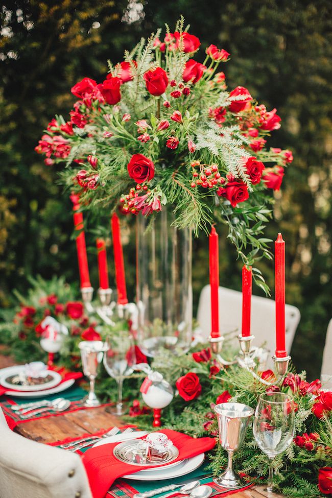 Holiday Inspired Tablescape Ideas - www.theperfectpalette.com - Styled by The Bride Link + Custom Love Gifts, Photography by JoPhoto, Florals by L.B. Floral.