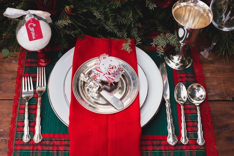 Holiday Inspired Tablescape Ideas - www.theperfectpalette.com - Styled by The Bride Link + Custom Love Gifts, Photography by JoPhoto, Florals by L.B. Floral.