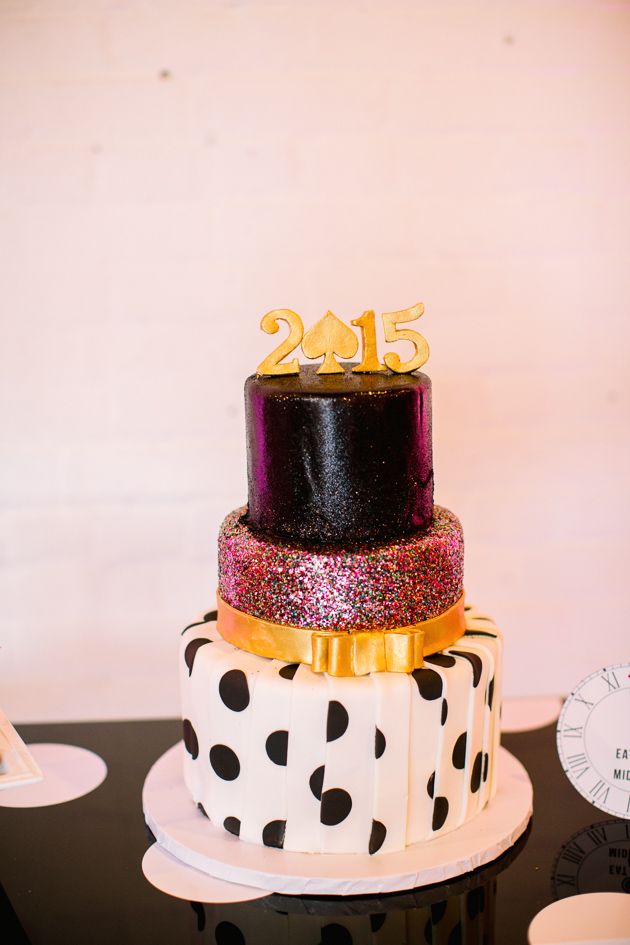 Colorful Kate Spade Inspired NYE Ideas - www.theperfectpalette.com - Caitlin Thomas Photography, {SHE} Shayla Hawkins Events