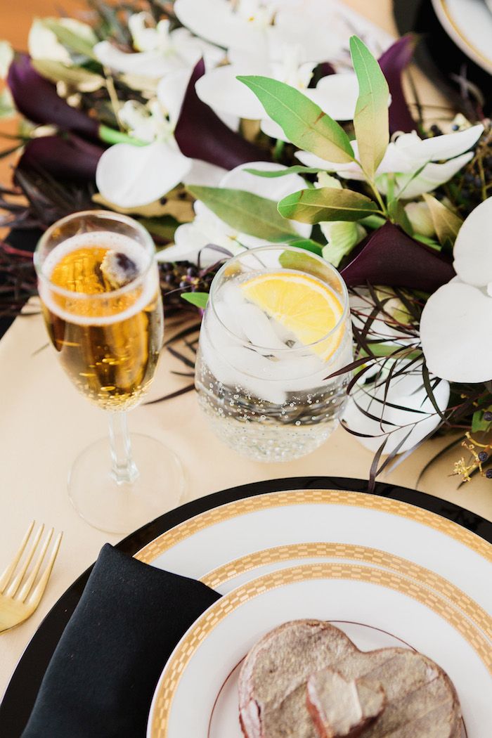 New Year's Eve Party Ideas | Dinner For Two - www.theperfectpalette.com - Amanda Hendrickson Photography, Styled by Muyly Miller Weddings