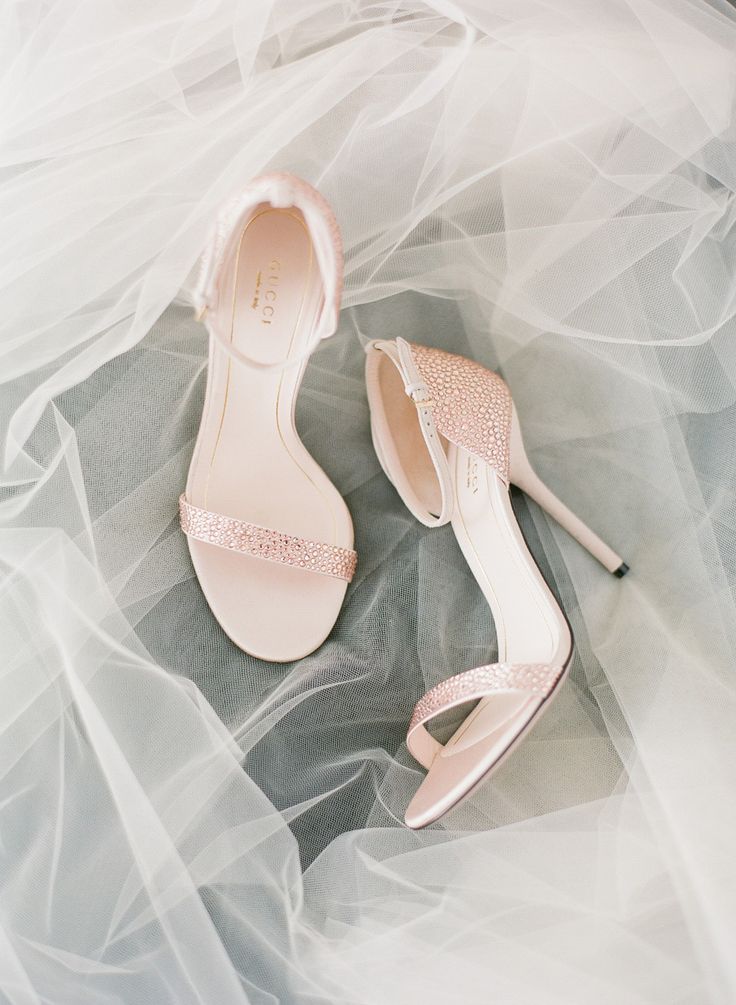 Blush and Gorgeous Gray Wedding Ideas: www.theperfectpalette.com - Vintage Meets Modern