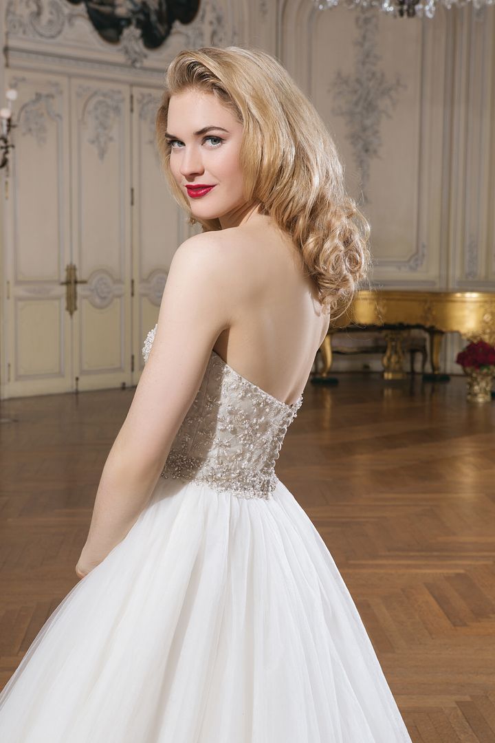 Justin Alexander Wedding Gown Collection - www.theperfectpalette.com - Wow Worthy!