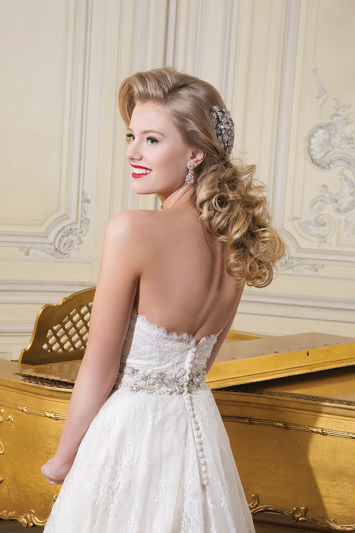 Justin Alexander Wedding Gown Collection - www.theperfectpalette.com - Wow Worthy!