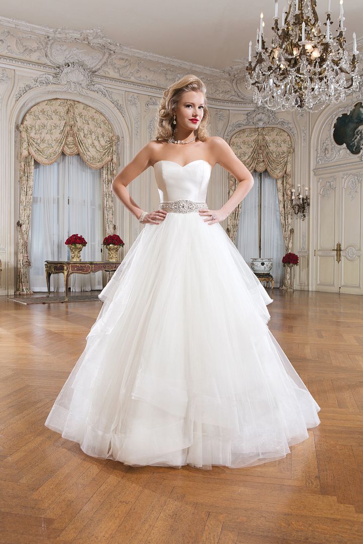 Justin Alexander Wedding Gown Collection - www.theperfectpalette.com - Wow Worthy!