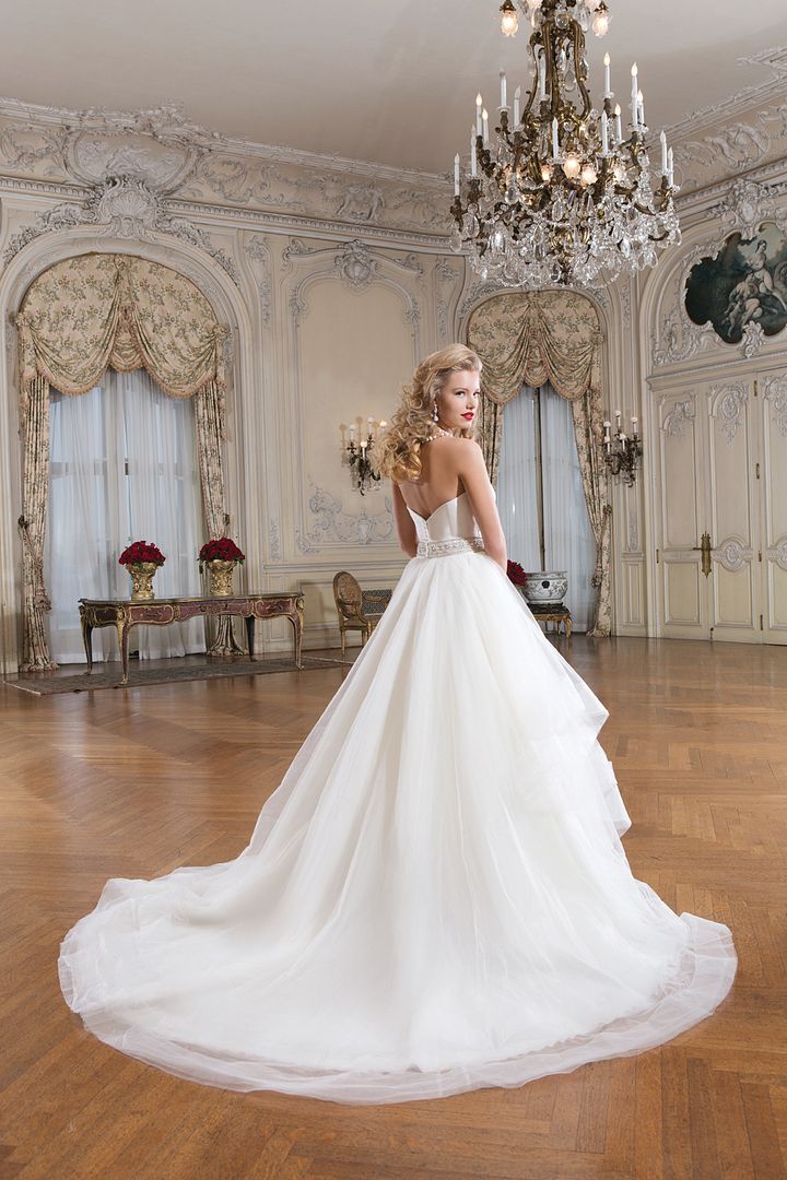 Justin Alexander Wedding Gown Collection - www.theperfectpalette.com - Wow Worthy!