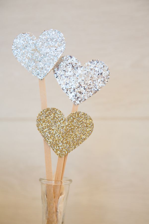 Sparkle and Champagne | Winter Inspiration - www.theperfectpalette.com - Joanna Moss Photography 